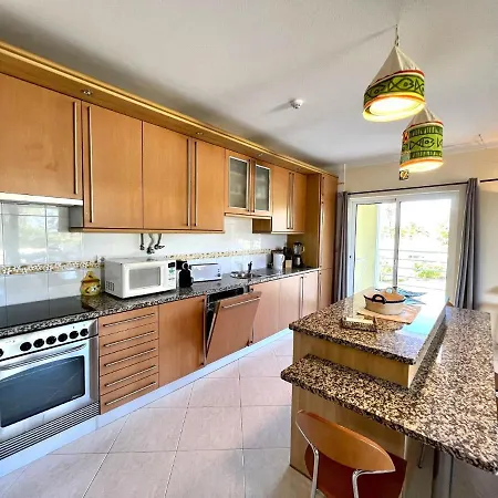 Apartment Paradise With Pool By Homing Alvor