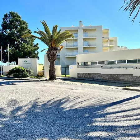 Appartement Paradise With Pool By Homing