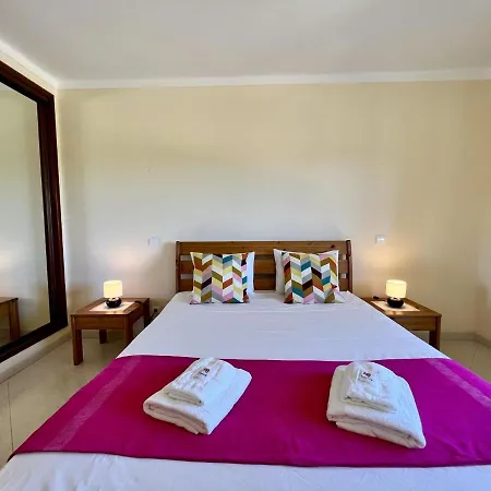 Paradise With Pool By Homing Alvor