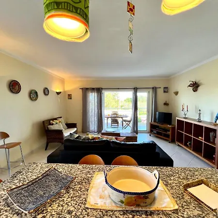 Paradise With Pool By Homing