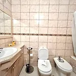 Appartement Paradise With Pool By Homing